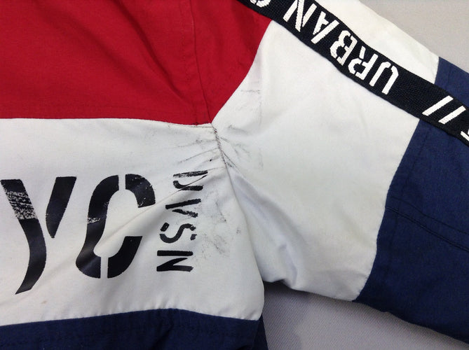 Veste coupe vent rouge-blanc-bleu-Inscription abimée, moins cher chez Petit Kiwi