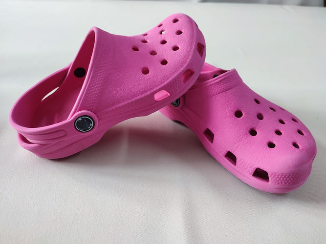 Crocs rose 12-13 (29-31), moins cher chez Petit Kiwi