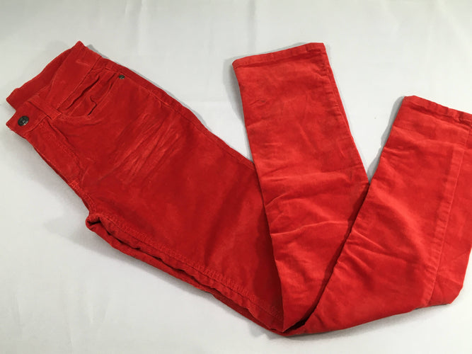 Pantalon velours côtelé rouge ( tache à relaver bas), moins cher chez Petit Kiwi