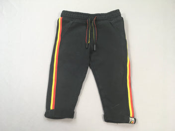 Pantalon de training bande noir-jaune -rouge sur la côté