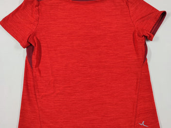 T-shirt m.c de sport rouge (pas d'étiquette, taille estimée)