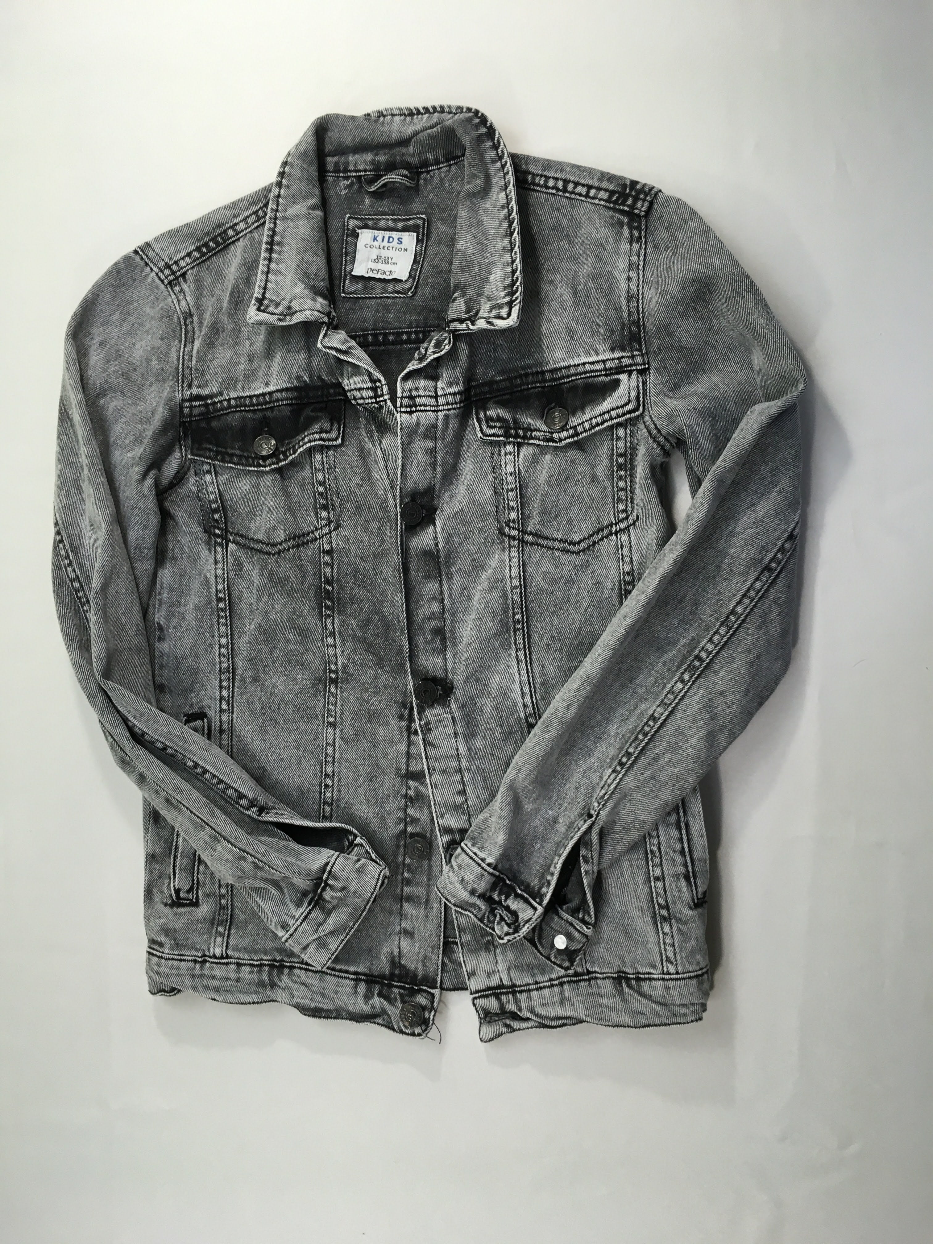 Veste en jean grise effet délavé