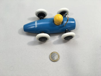 Véhicule de course en bois bleu Brio 13cm