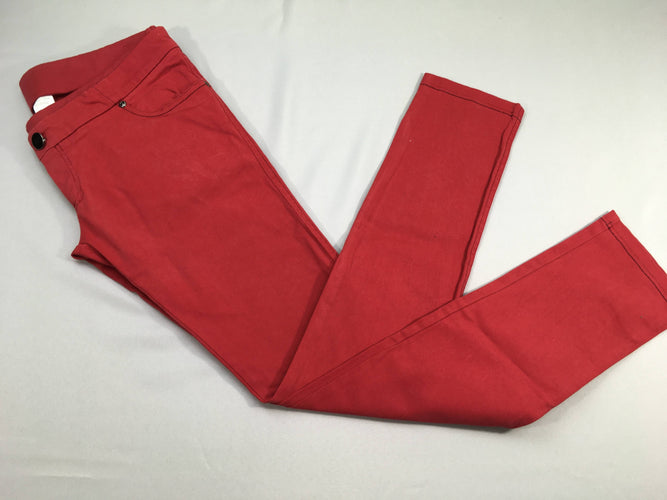 Pantalon rouge, moins cher chez Petit Kiwi