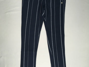 Pantalon molleton bleu marine ligné blanc
