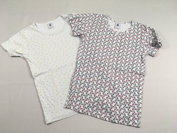 2 chemisettes m.c blanc grisé/fruits/coeurs jaunes, légèrement boulochées
