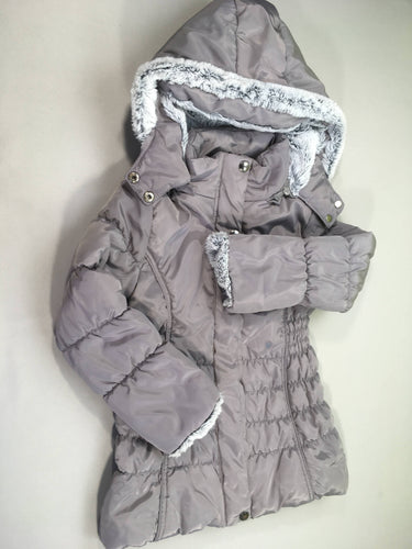 Veste doudoune grise à capuche amovible fausse fourrure, tache sur le devant, moins cher chez Petit Kiwi