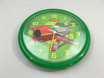 Horloge verte plastique Planes