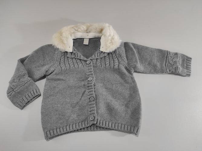 Gilet gris, col fausse fourrure  blanche, moins cher chez Petit Kiwi