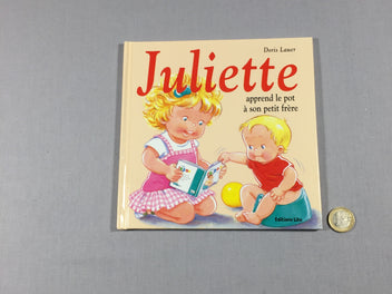 Juliette apprend le pot à son petit frère