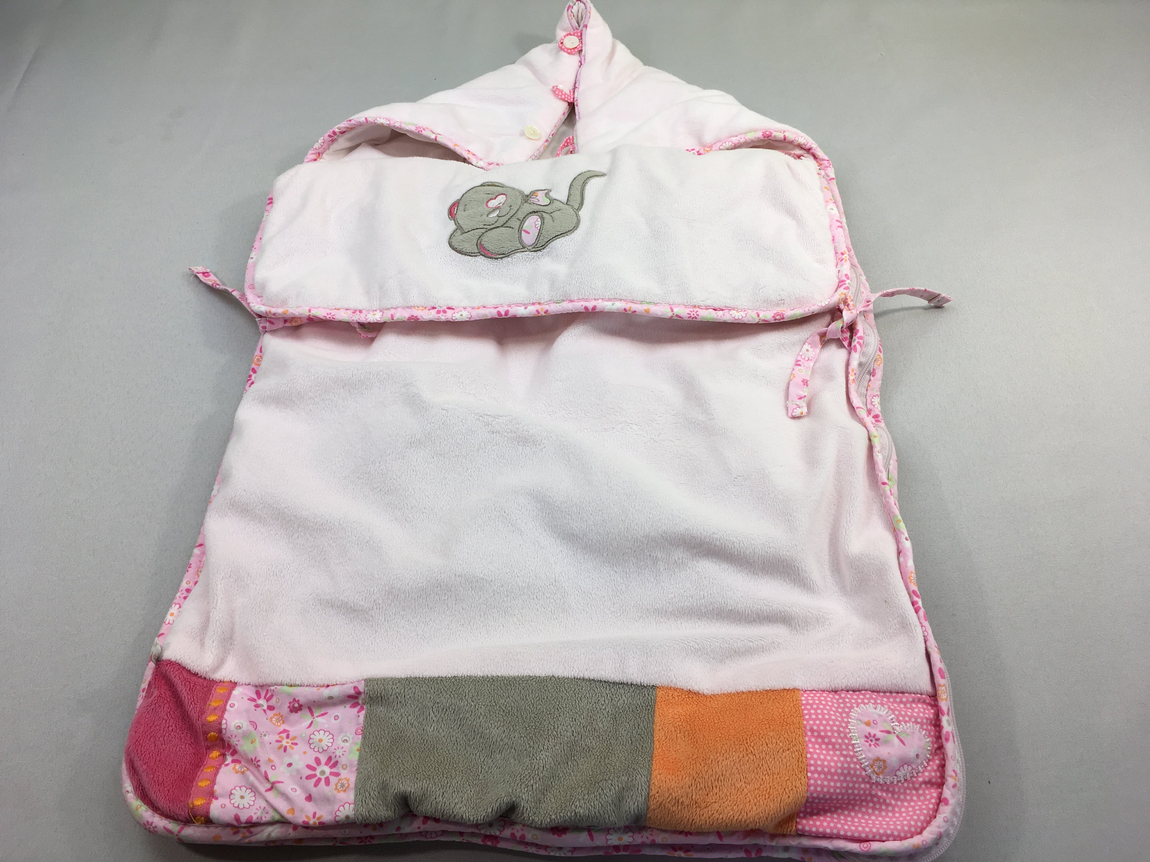 Nid d'ange velours rose ouatiné chat