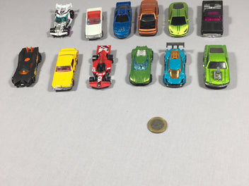 Lot de 12 petites voitures