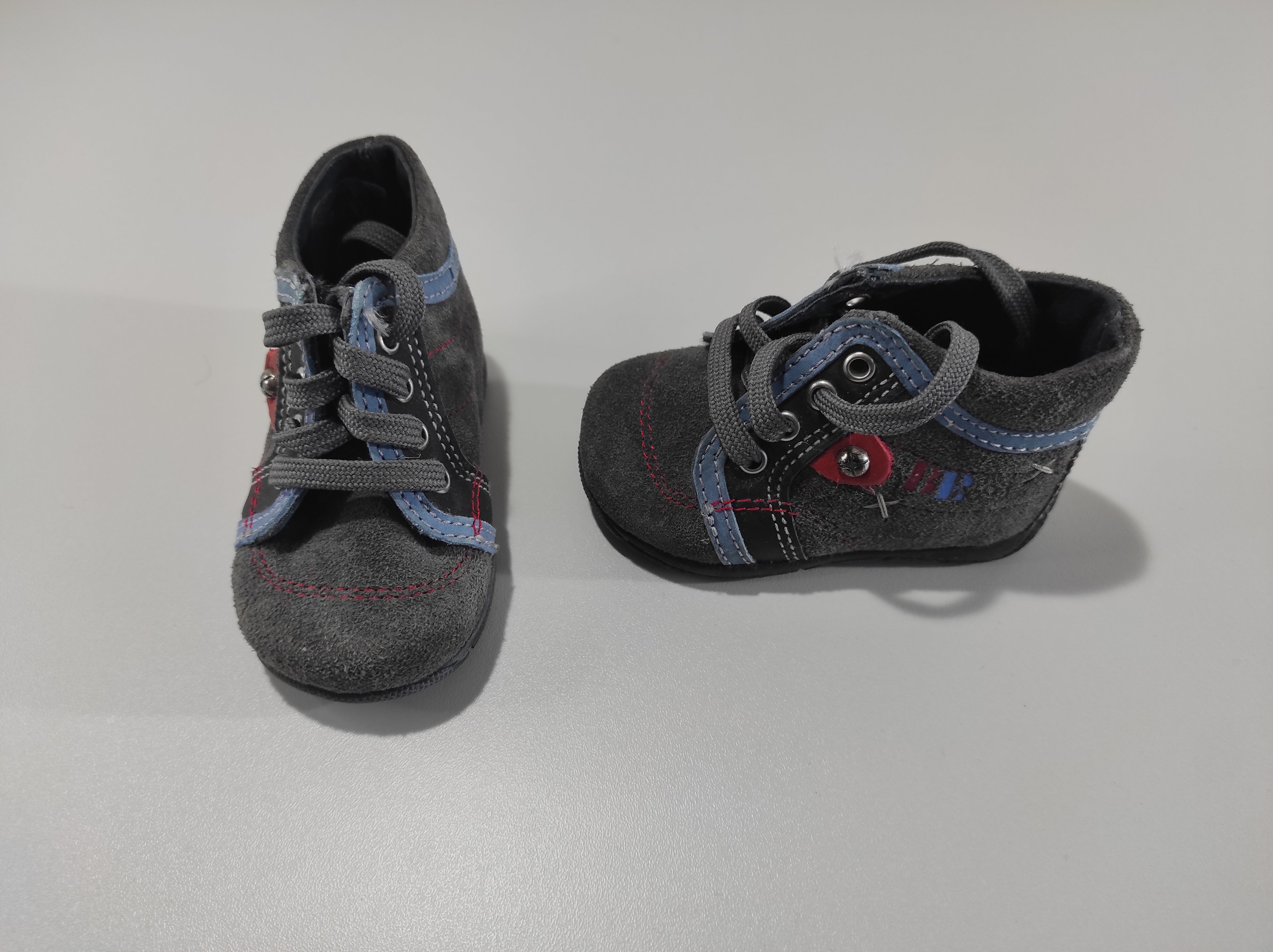 Chaussures Saxo Blues  à lacets gris-bleu-rouge  -18