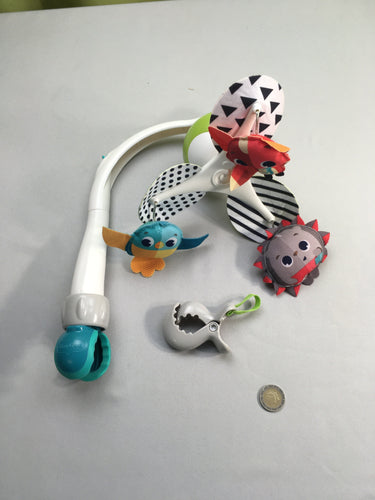 Mobile de voyage musical, moins cher chez Petit Kiwi